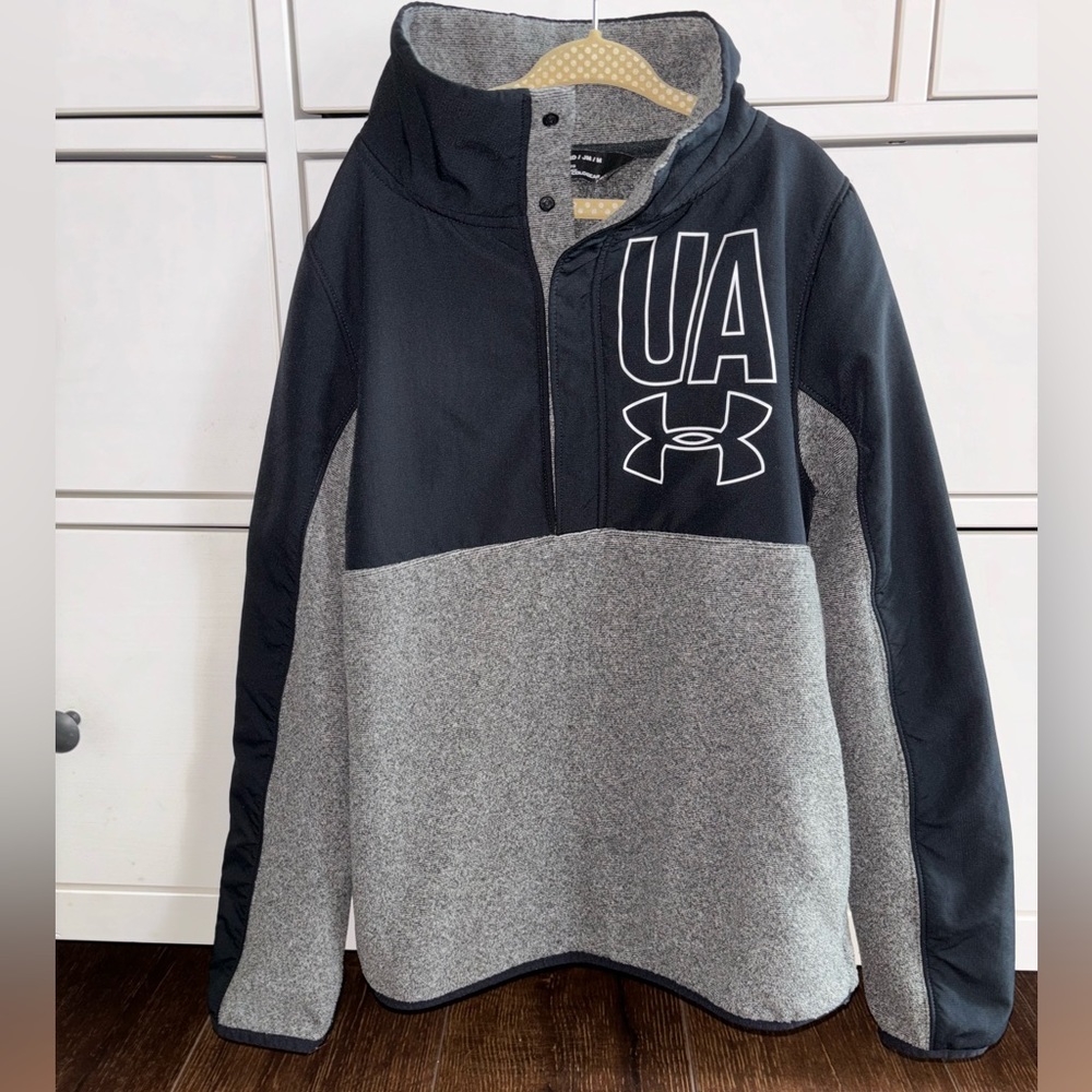 EUC Under Armour quarter zip size M